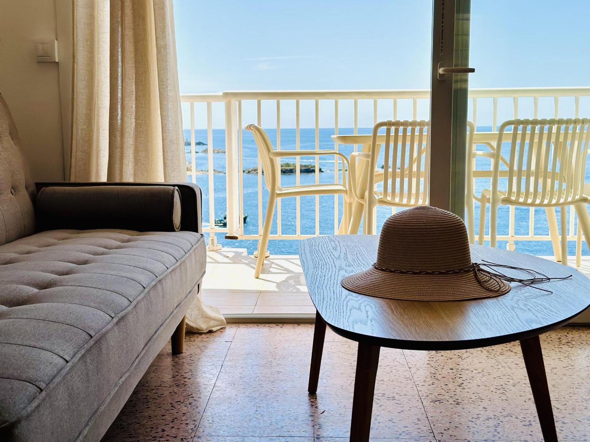 3266 El Sol, 29, Maravillosa Vista Al Mar, Situacion Ideal Senderismo,a 150m.de La Playa Y Rocas. - Es-258-36